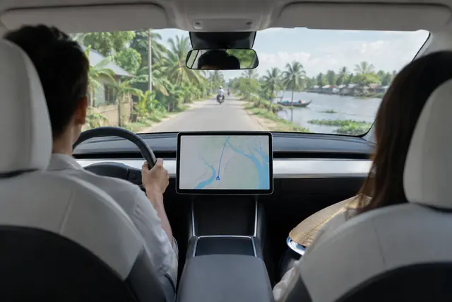 Trải nghiệm xe taxi điện VinFast BYD